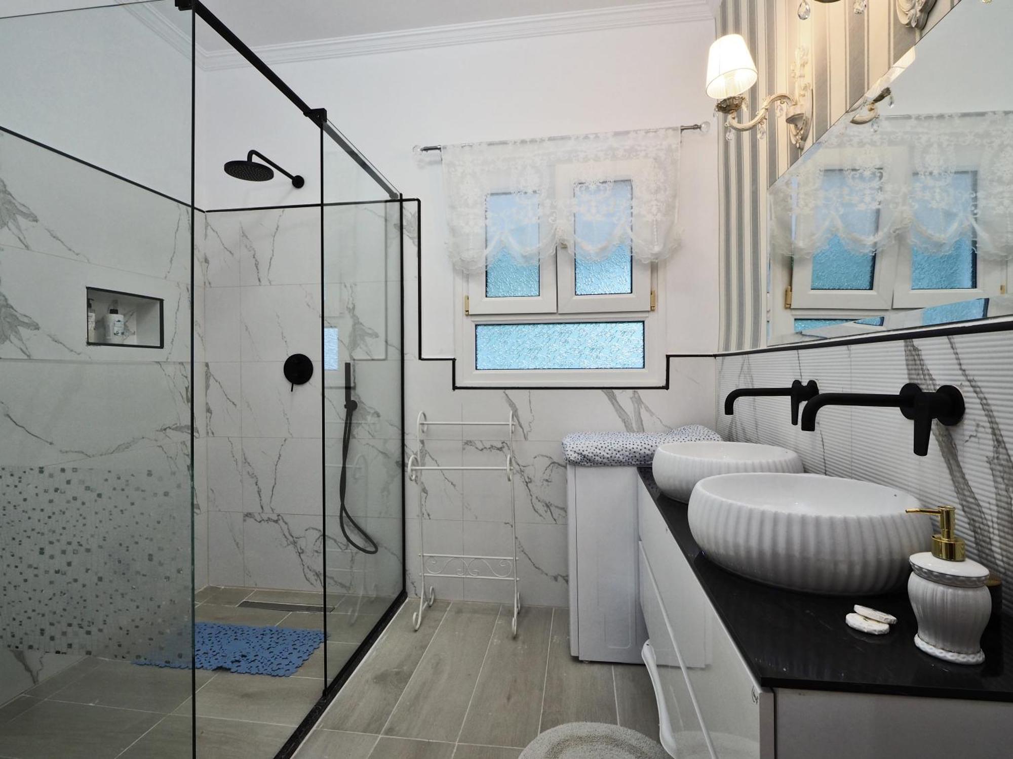 Villa Euphoria Apts Afión Eksteriør billede